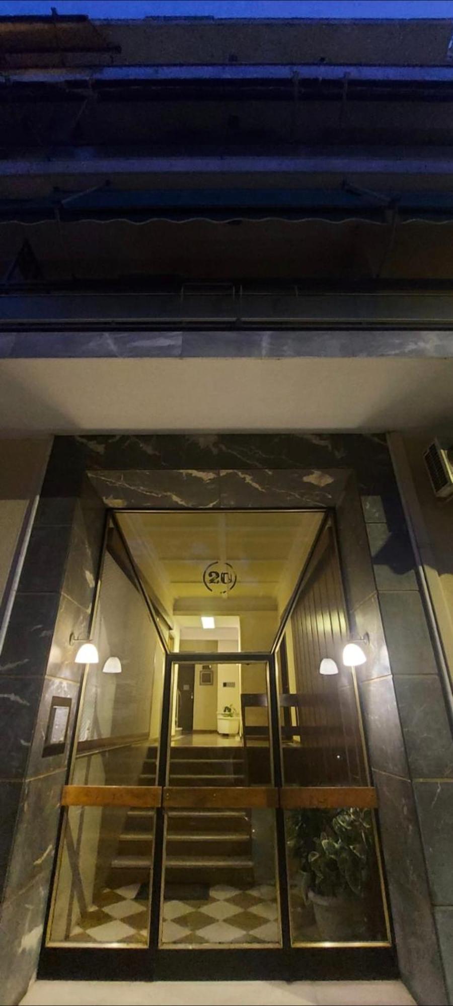 Large 1 Bedroom Penthouse With Large Terrace Ateny Zewnętrze zdjęcie